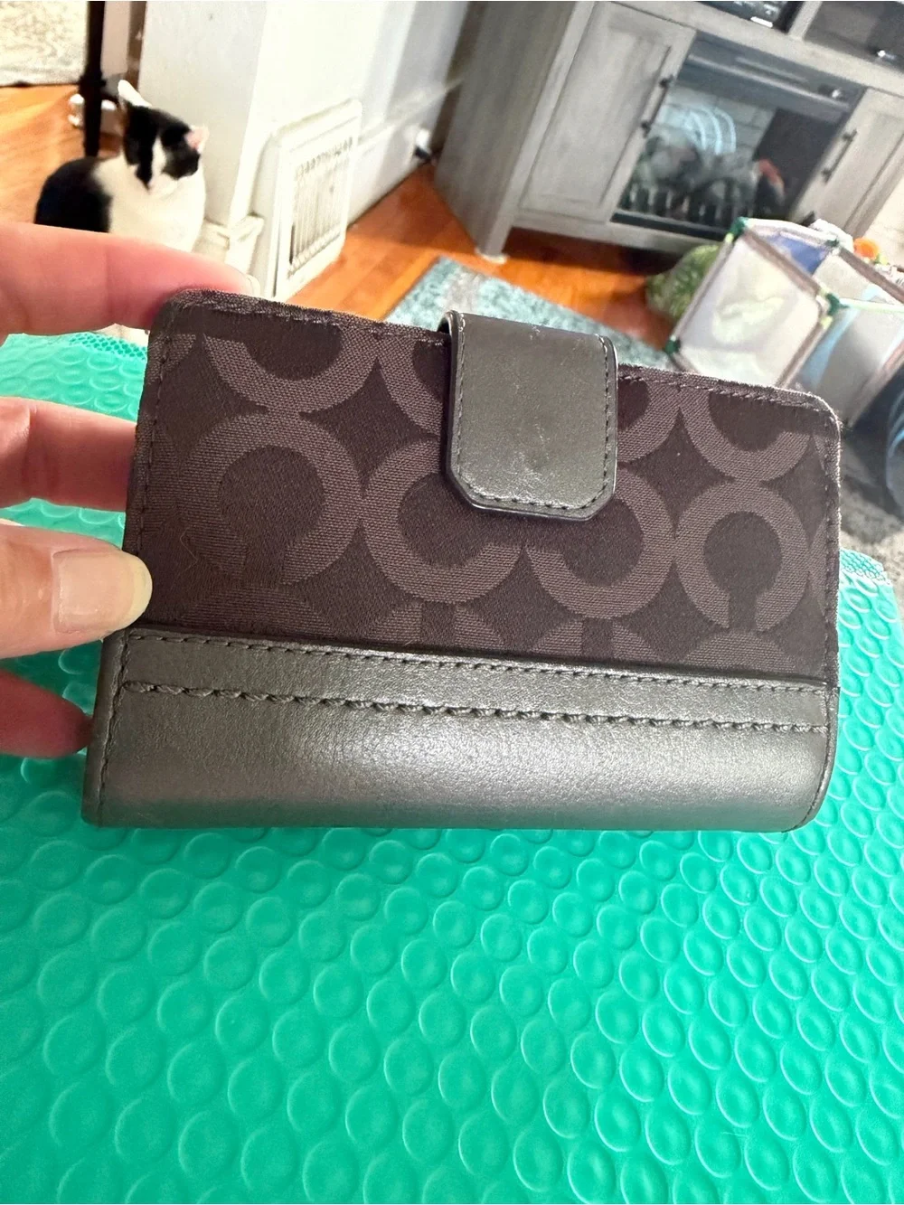 Coach bi fold